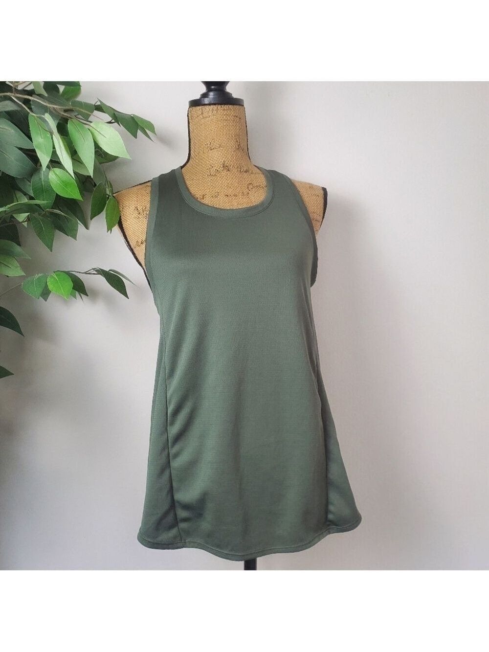 ASOS 4505 Olive Green Tank Top Athletic Wear Womens Size 6